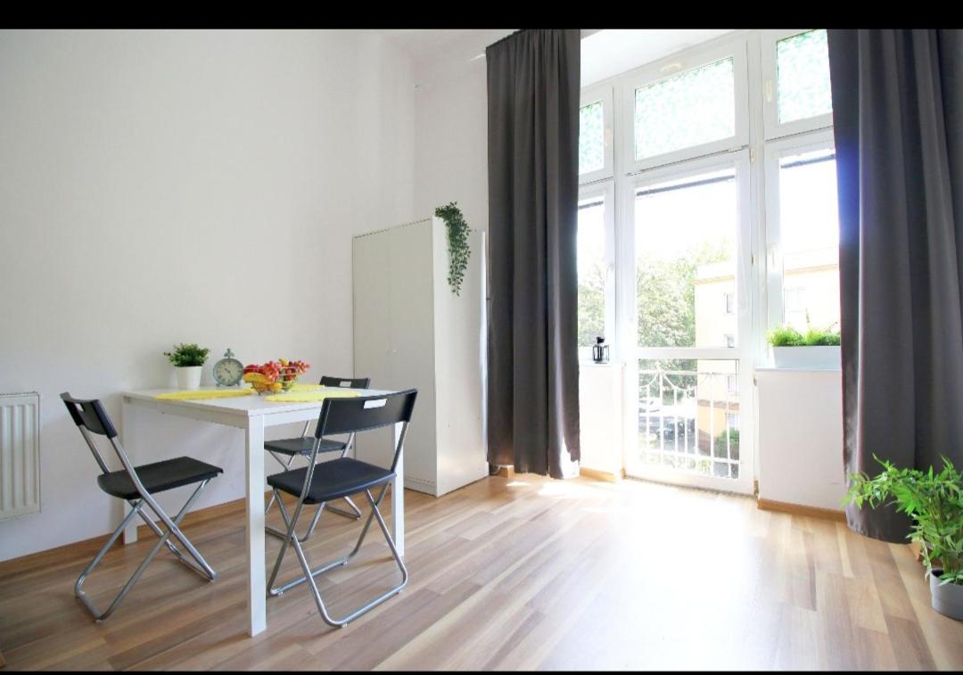 Sunny Studio In The City Center Lodž Exteriér fotografie